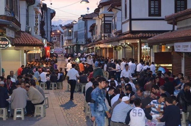 2016 İftar Yemeğimiz 3