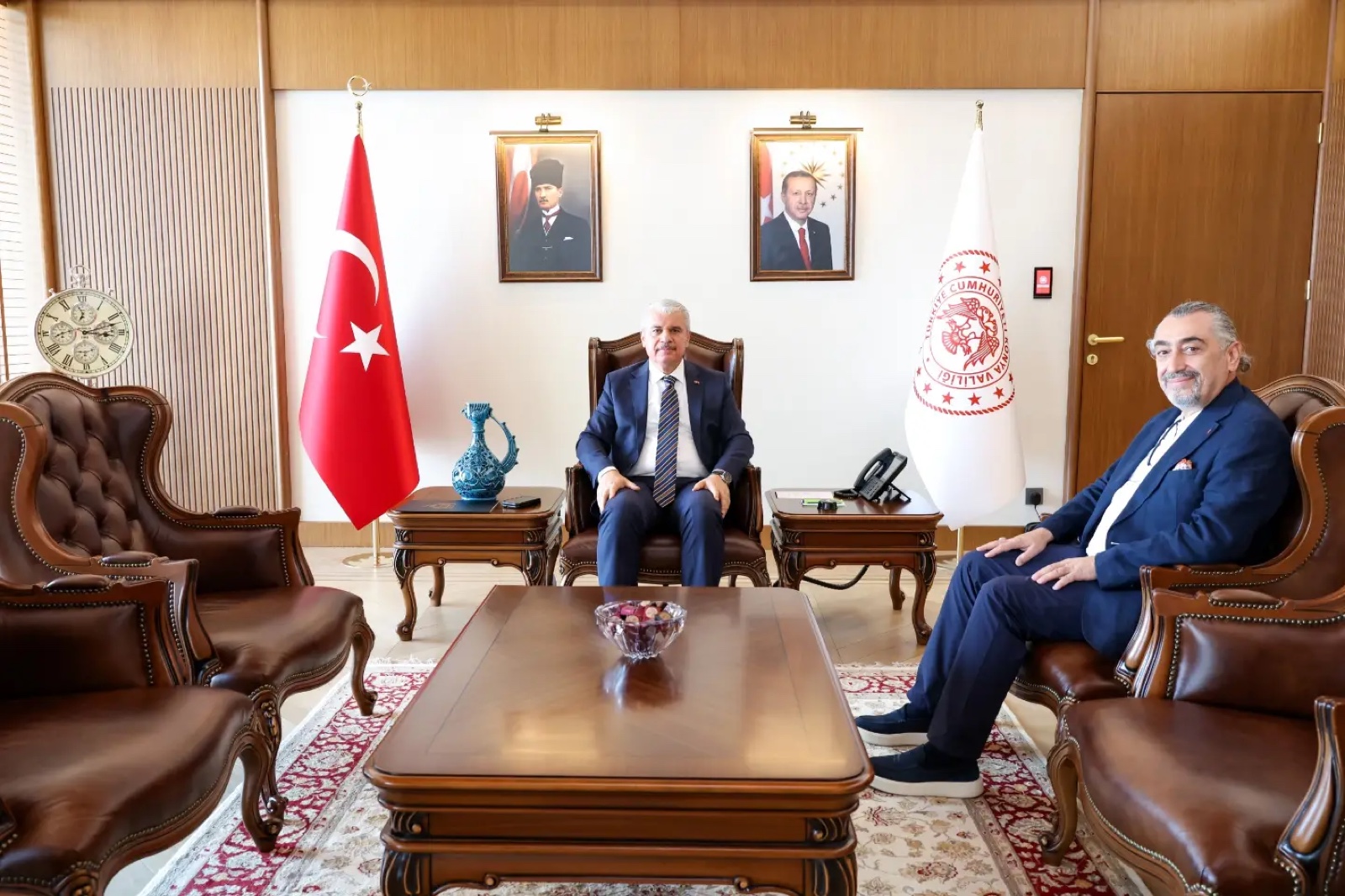 Vali İbrahim Akın'ı yeni hizmet binasında ziyaret ettik